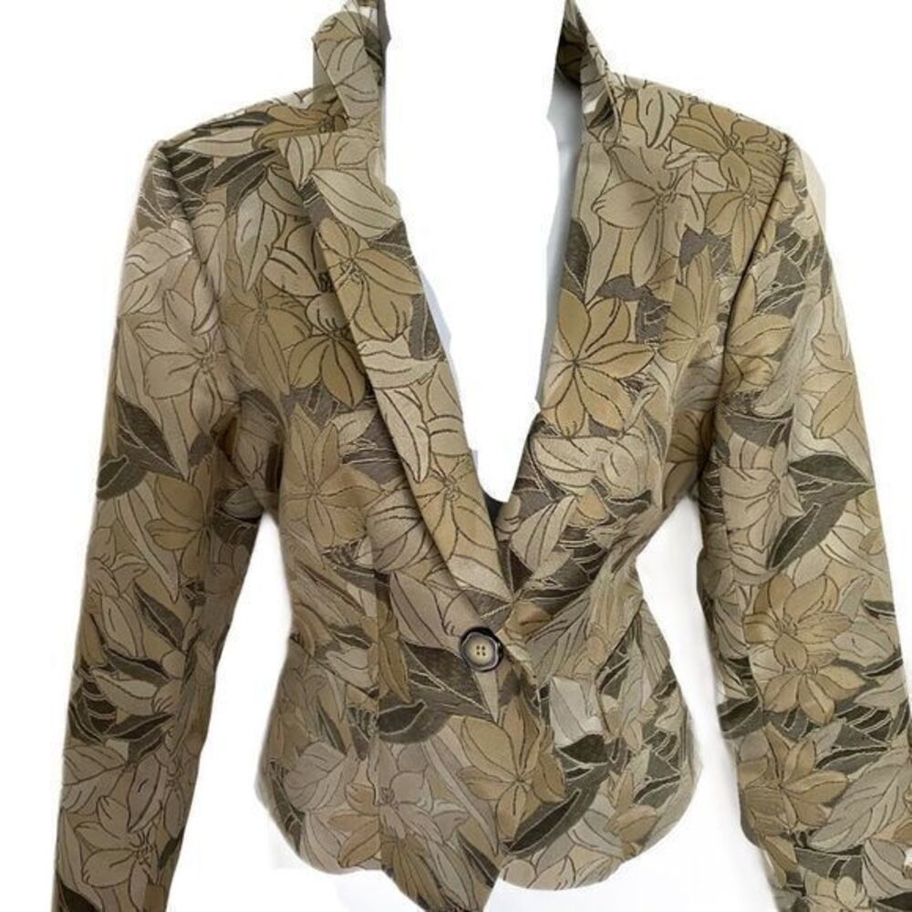 Neiman Marcus Exclusive Jacket - 4 crème /tan , gold, polyester